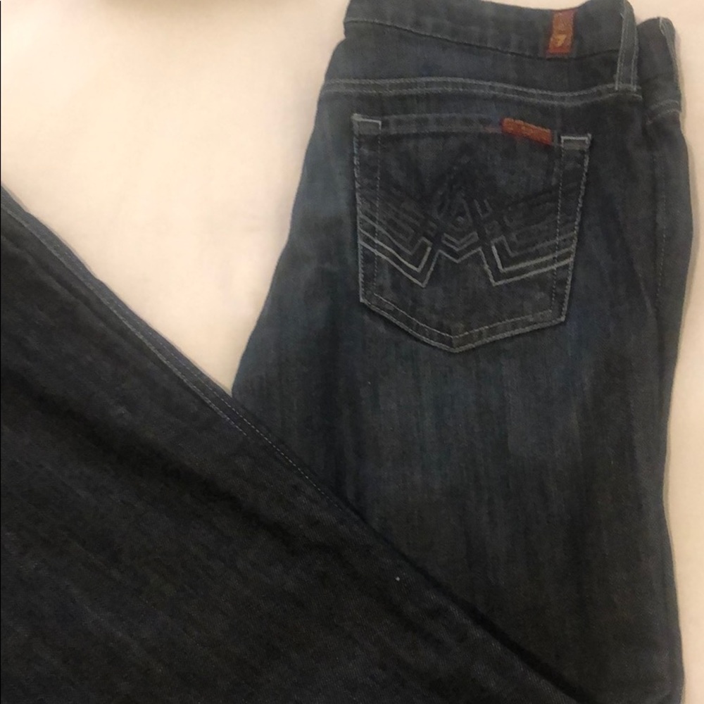 A pocket 7 flare jeans.